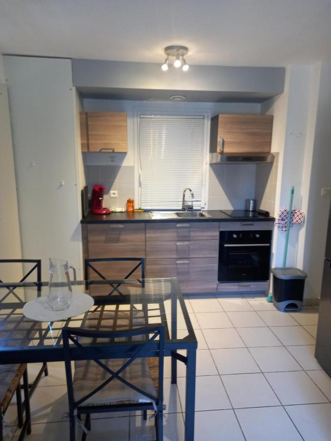 Saint Geniez D'Olt Jolie T2 Amenagee Et Equipee Village Goelia 2 Piscines Chauffees Dış mekan fotoğraf