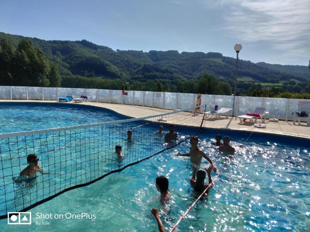 Saint Geniez D'Olt Jolie T2 Amenagee Et Equipee Village Goelia 2 Piscines Chauffees Dış mekan fotoğraf